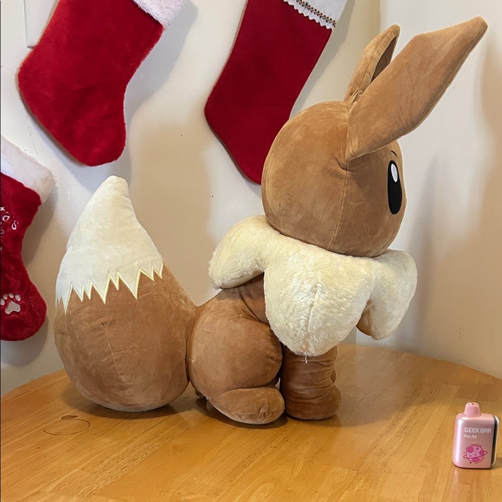Pokemon Eevee Plush - Brown and Cream - Picture 3 of 4